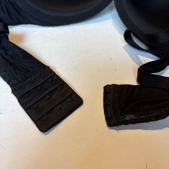 Victoria's Secret Multiway Elegant Black Lace Bra Underwire Size 38C Padded - Picture 4 of 7